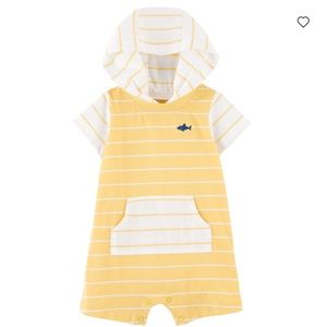 CARTERS BABY HOODED ROMPER
